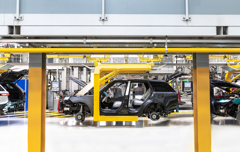 RANGE ROVER ELECTRIC 6.jpg