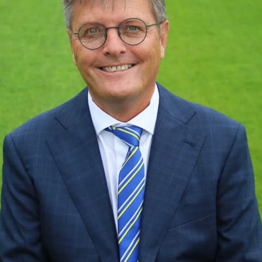Darryl Eales