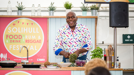 ainsley-harriott(904879)