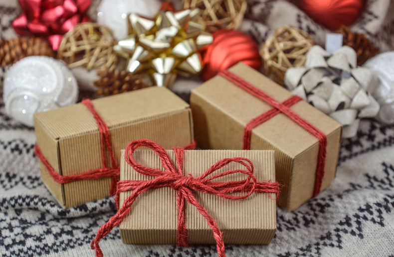 christmas-gifts.jpg