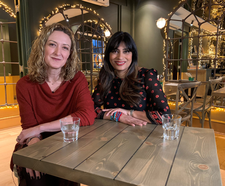 barclays-hannah-and-nisha1(896089)