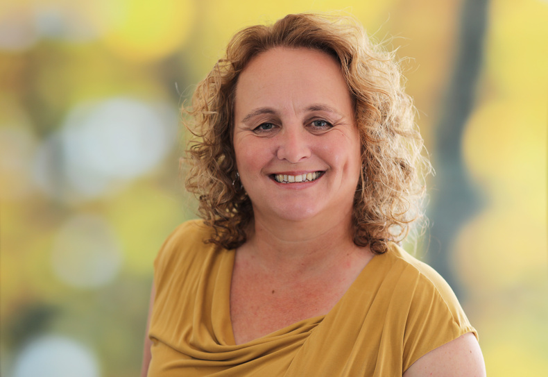 karen-mcelroy-fcm-pr-and-communications-2(893552)