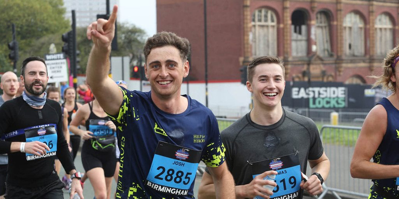 runners-taking-part-in-the-great-birmingham-run(897177)