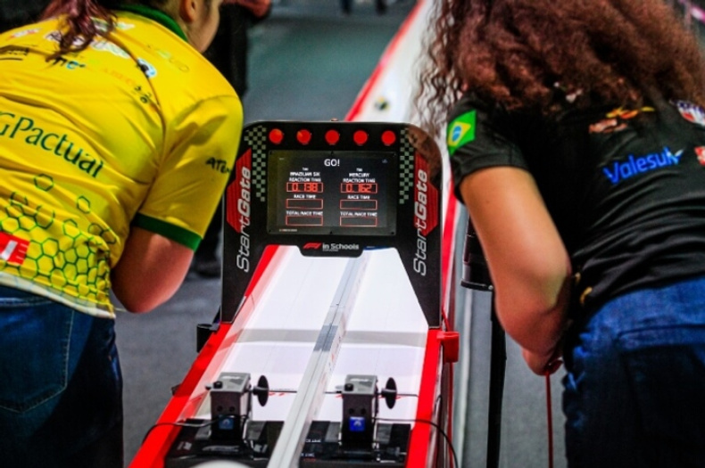 f1-in-schools-rz-2(893995)