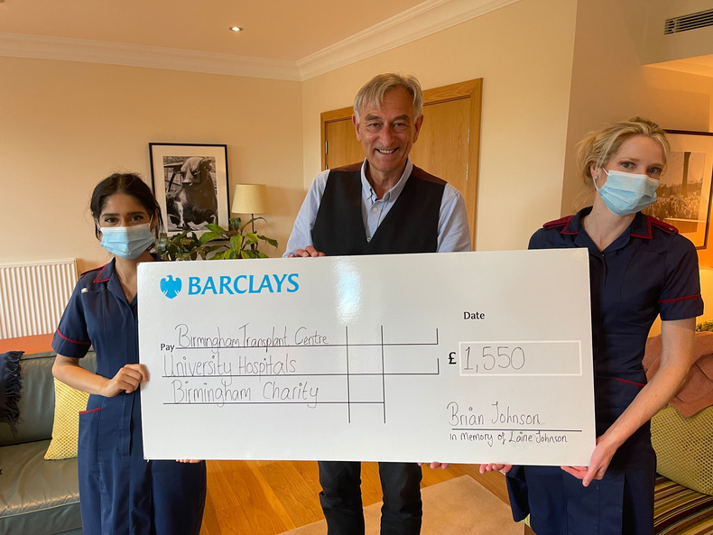 brian-johnson-with-transplant-team(895078)