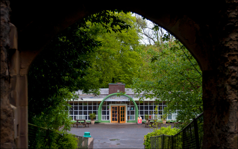 dudley-zoo-queen-mary-restaurant(894352)