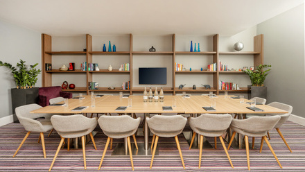 Evoke+Pictures+_Meeting+Room_014.jpg