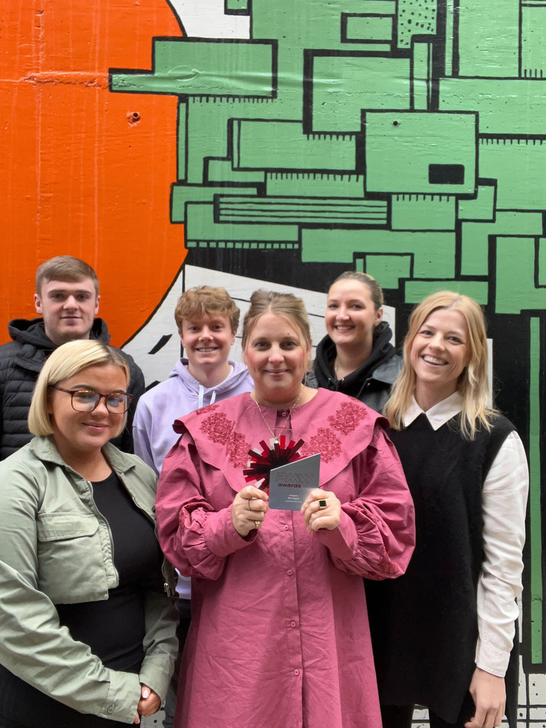 sally-and-her-team(900818)