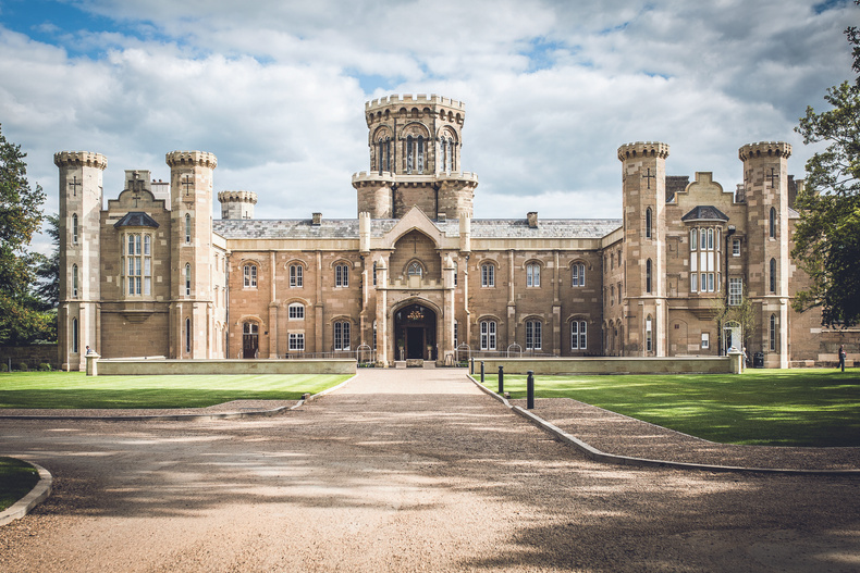 studley-castle-hotel-in-warwickshire-credit-and-photographer-warner-leisure-hotels(891976)