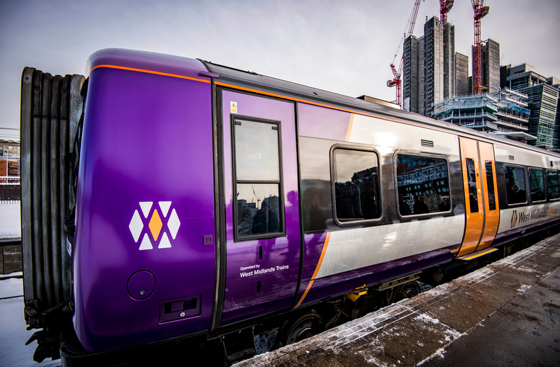 west-midlands-trains-2(891548)
