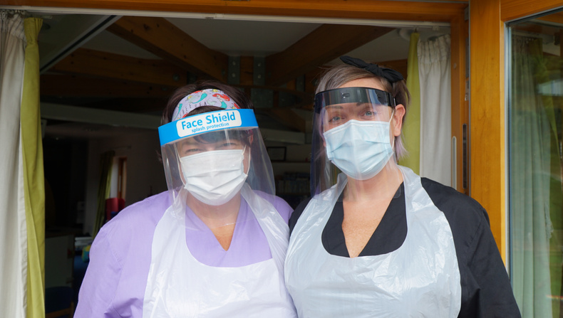 acorns-nurses-wearing-ppe(889415)