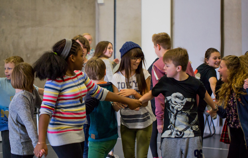 youth-acting-classes-1(893357)