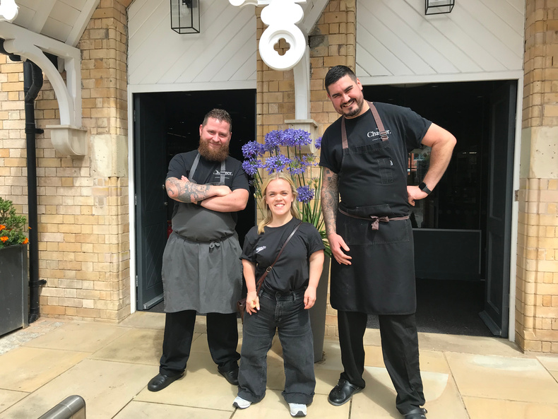 chapter-team-with-ellie-simmons(899238)