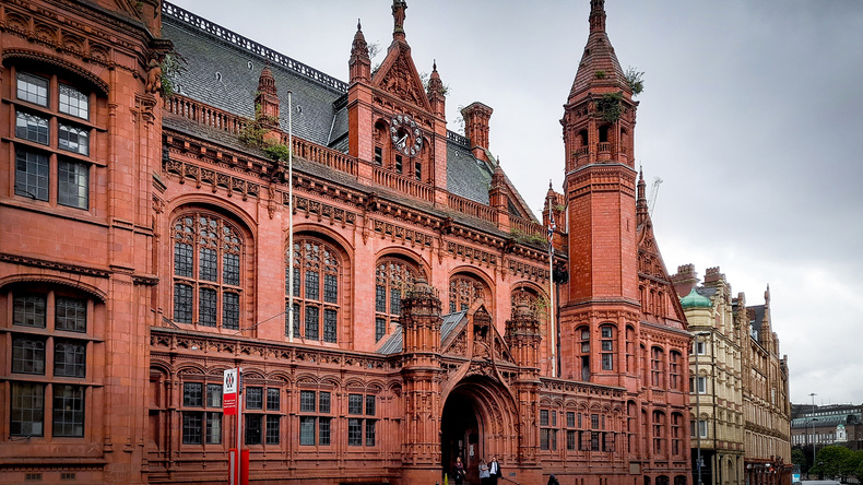 Victoria Law Courts.jpg