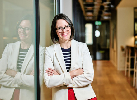 Ruth profile pic.jpg