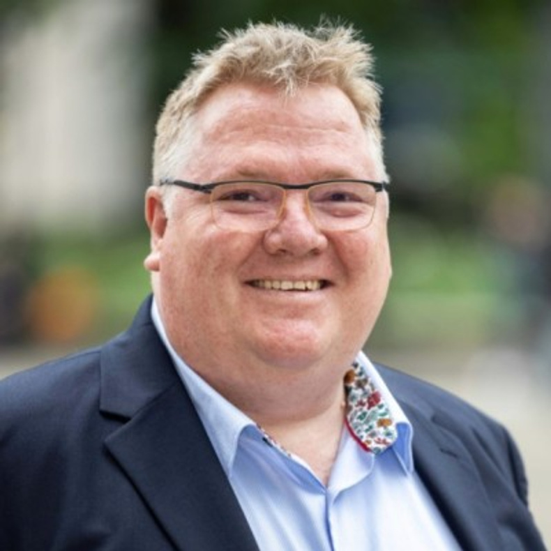 Stefan Oehl.jpg