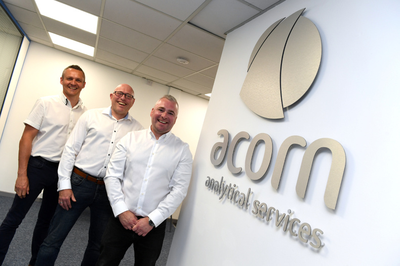 acorn-analytical-services-neil-munro-paul-knights-and-ian-stone(888886)