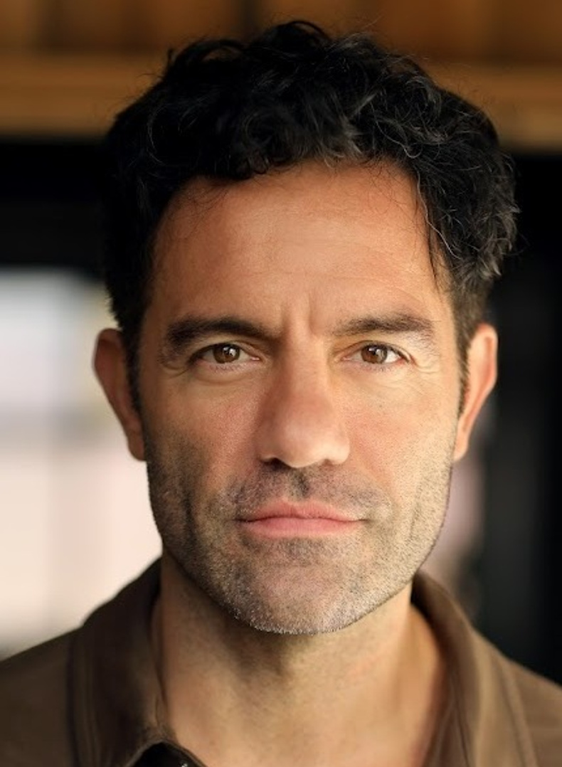 Ramin Karimloo Sweeny Todd (4).jpg