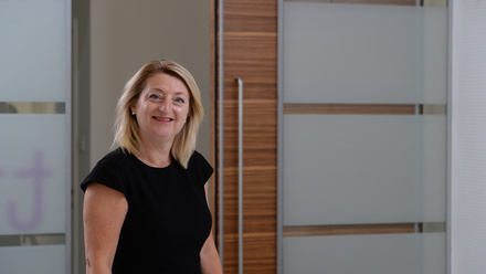 Jayne Hussey.jpg 1