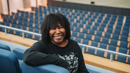 Joan Armatrading TH - Ibi Keita-5.jpg