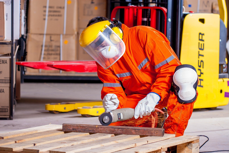 industrial-1636390_1920(889781)