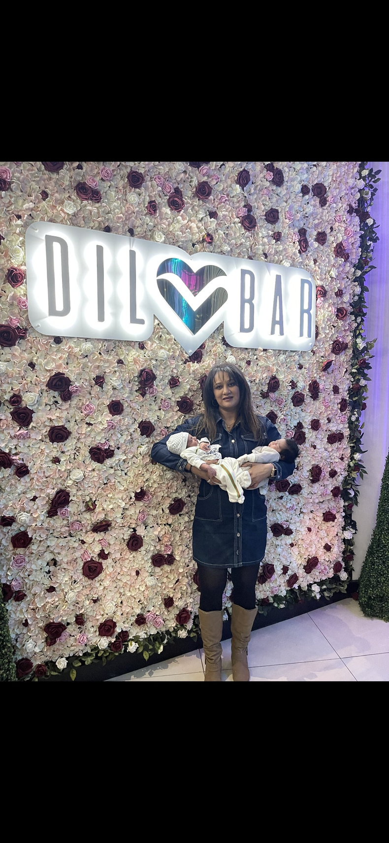 pam-pictured-with-new-born-grandchildren(896635)