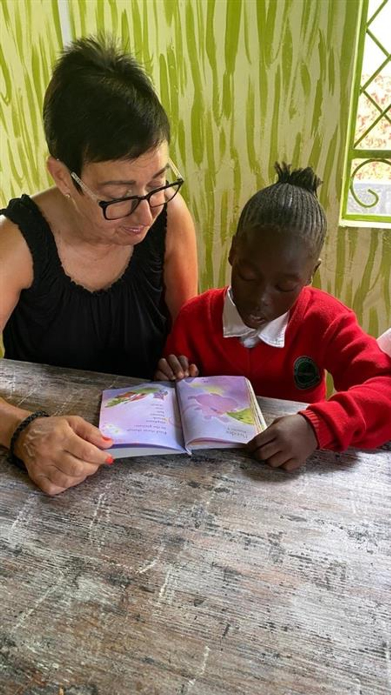 Foorprints volunteering.jpg