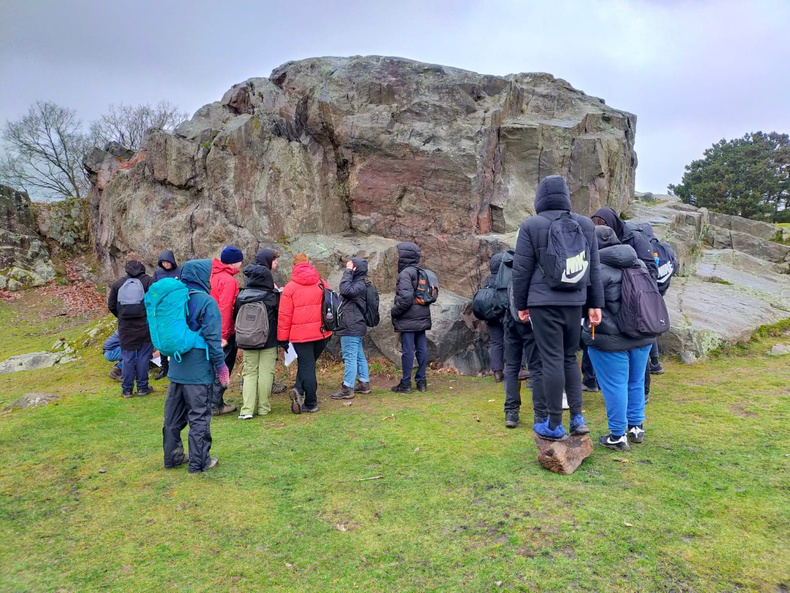 geology-fieldwork-03(902220)