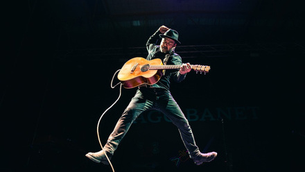 LichTam-Iago-Banet.jpg