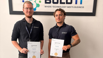 LichTam-Bold-IT-apprentices.jpg