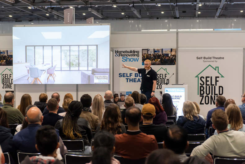 HomwbuildingShow_1730.jpg