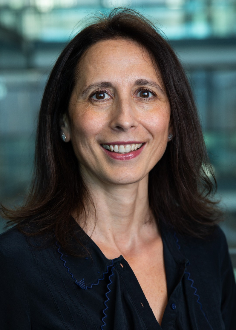 silvia-rindone-ey(897107)