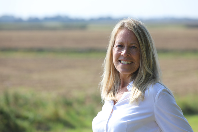 diane-evans(894237)