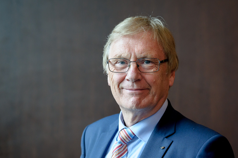 ian-courts(904876)