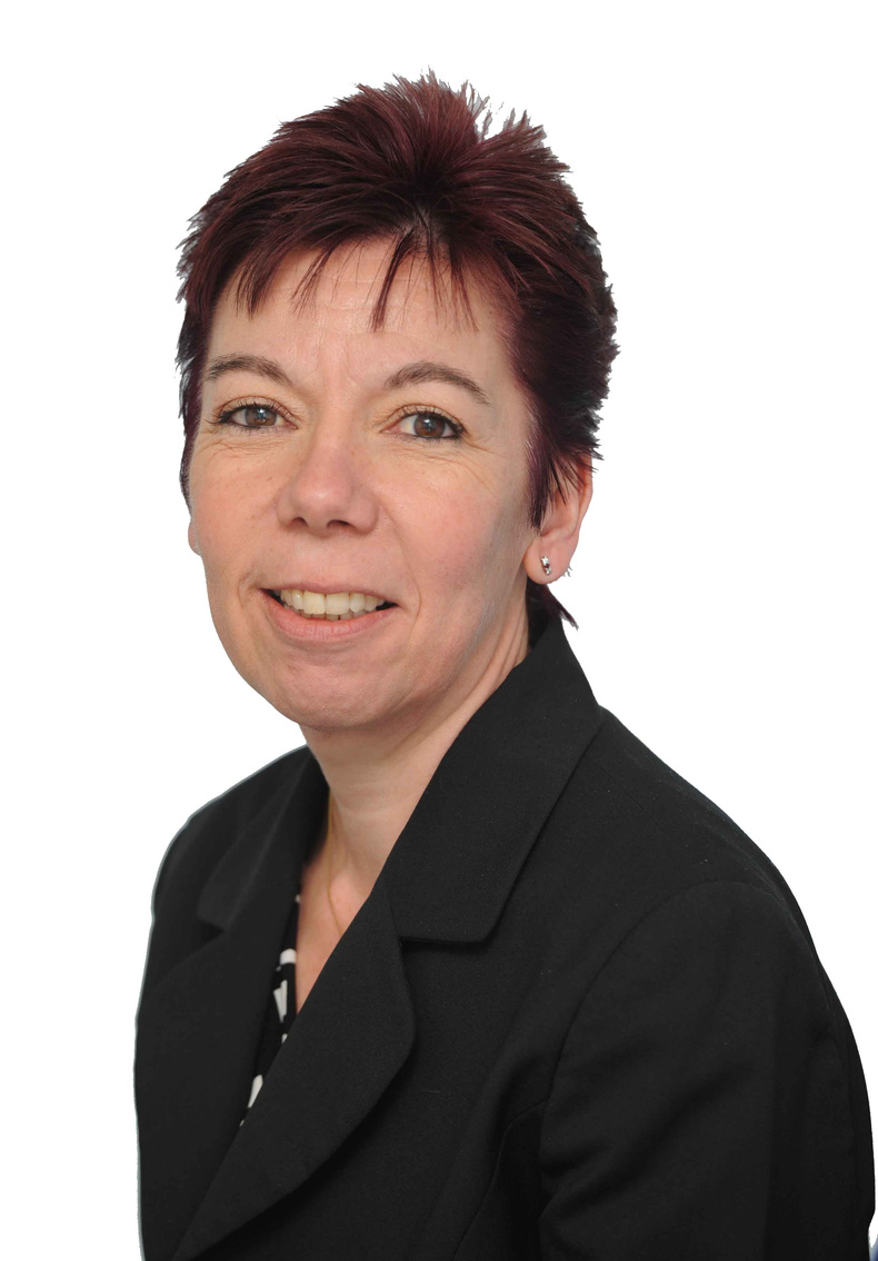 karen-moores-2019-low-res(893980)