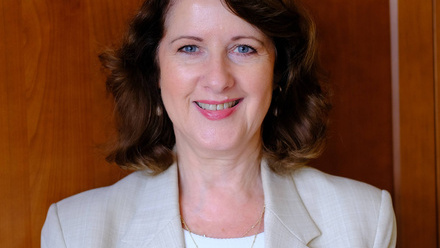 LouiseTeboulBiogPic2026.JPG 1