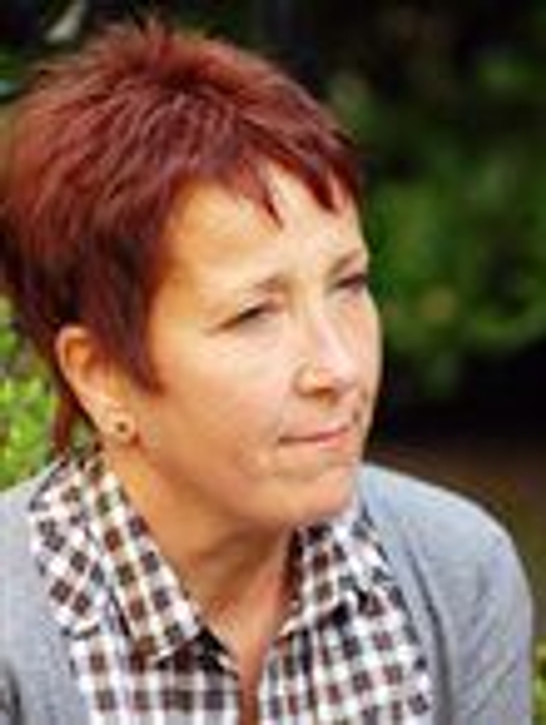 professor-caroline-bradbury-jones(893515)