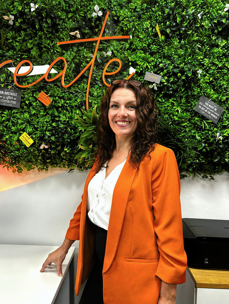 Kate_Studio_1.jpeg 1