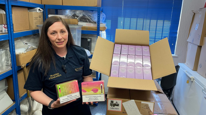 laura-burgess-vape-seizure(904185)