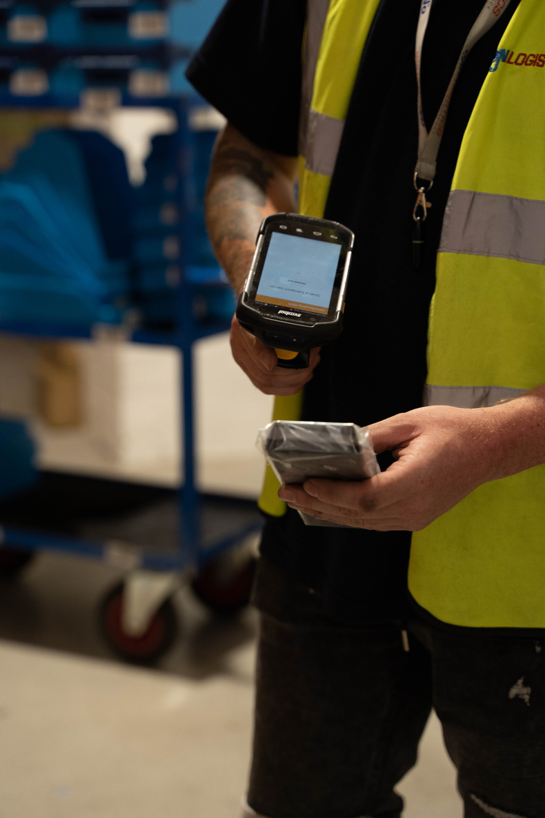 Onlogistics+edited+july22-463.jpg 1