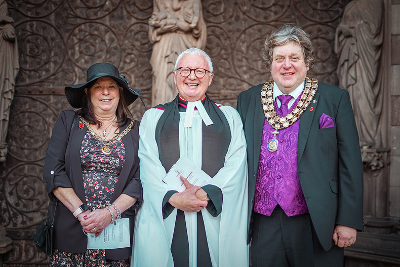 denise-gwilt-the-very-reverend-adrian-dorber-cllr-barry-gwilt-credit-fraser-hinch-video-productions(894637)