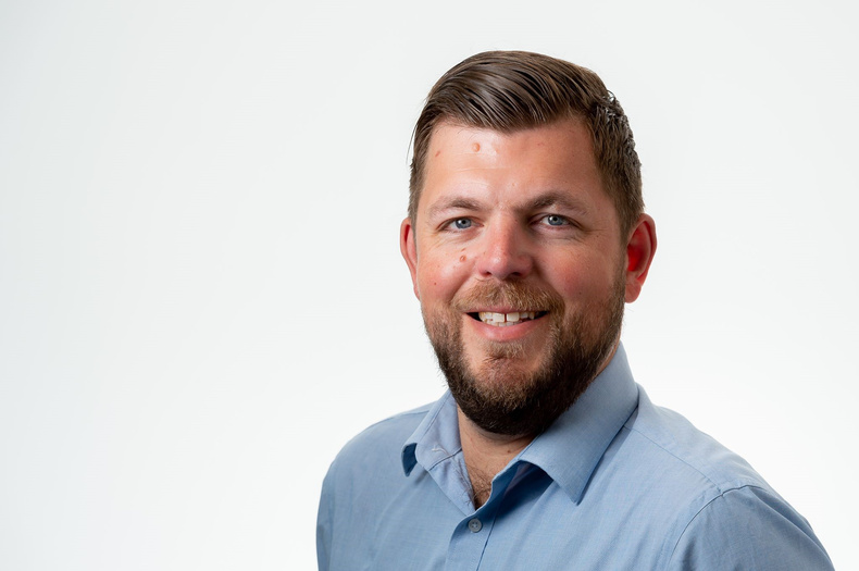 dh-headshot(902609)