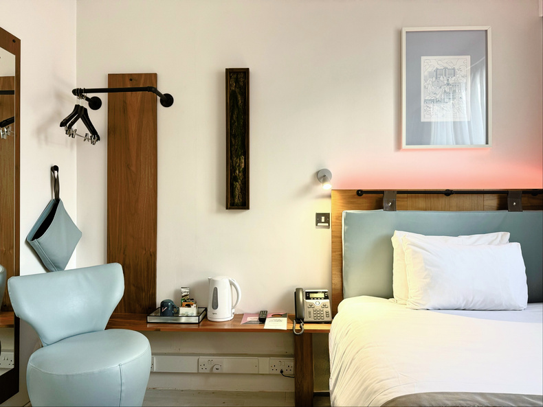 CA_ City Single bedroom.jpg