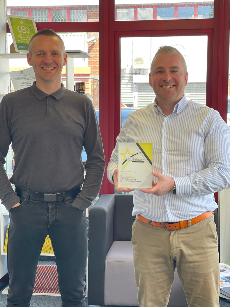 acorn_neil-and-ian-with-tomorrows-health-and-safety-award(891562)