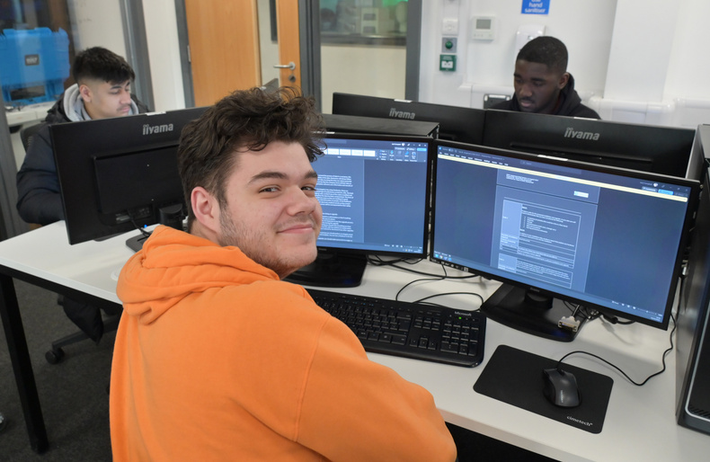 computing-pic(904383)