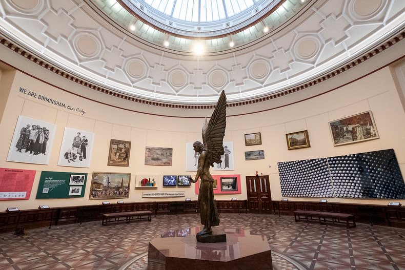 we-are-birmingham-in-the-round-room-at-birmingham-museum-and-art-gallery(897512)