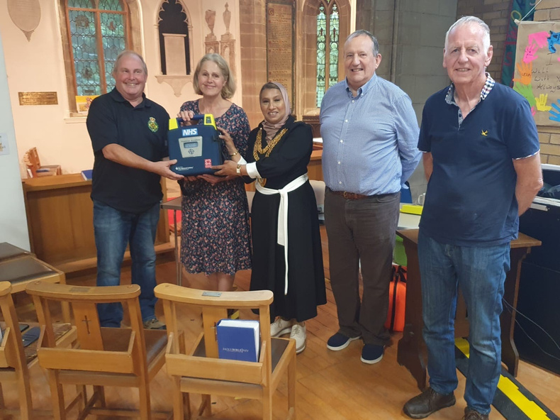 Andy Jeynes FastAid, Chris Rumney, Mayor, Martin Hewings Elmdon Church, Colin Carmichael Elmdon Support Group.jpg