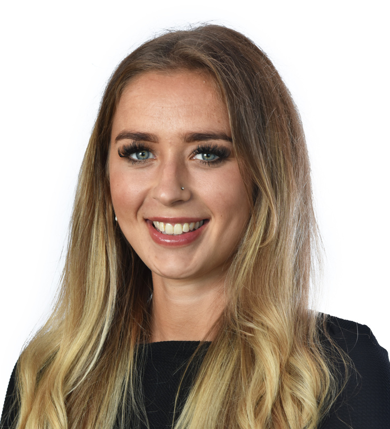 laura-riley-cropped(900347)