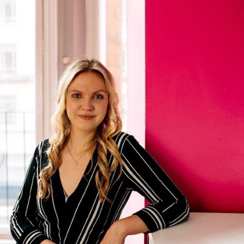 fiona-woolston(889396)