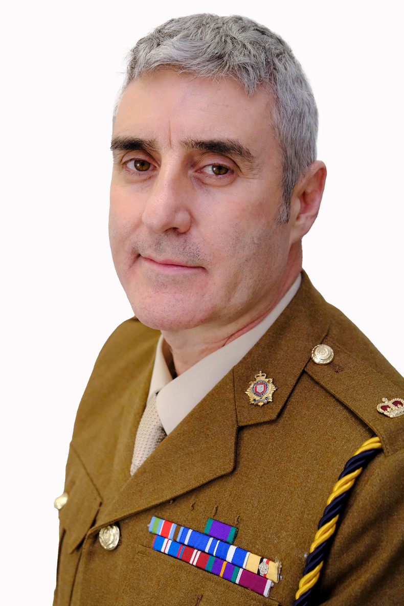 Darren Knight.jpg